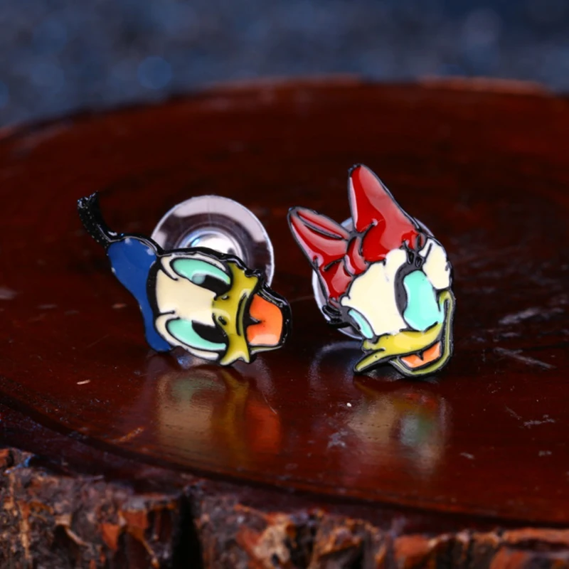 Disney Donald Duck Daisy Duck Earrings Cartoon Figure New Hot Jewelry Accessories Pendant Ear Studs Women Girls Birthday Gifts