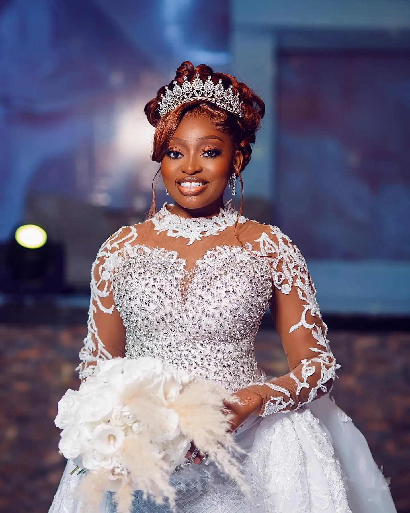Luxury Aso Ebi White Mermaid Crystal Beaded Women's Wedding Dress Sexy Transparent Cuff Detachable Bridal Dress Customized