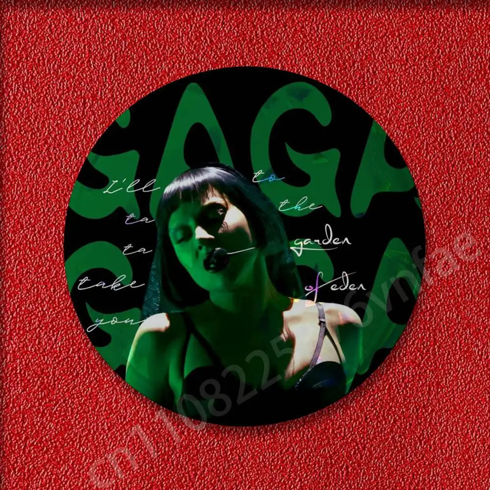 L-سيدة غاغا الفوضى شارات شارة 25 مللي متر 32 مللي متر 44 مللي متر 58 مللي متر 75 مللي متر دبوس مستدير بروش الزينة تذكارية تأثيري هدية