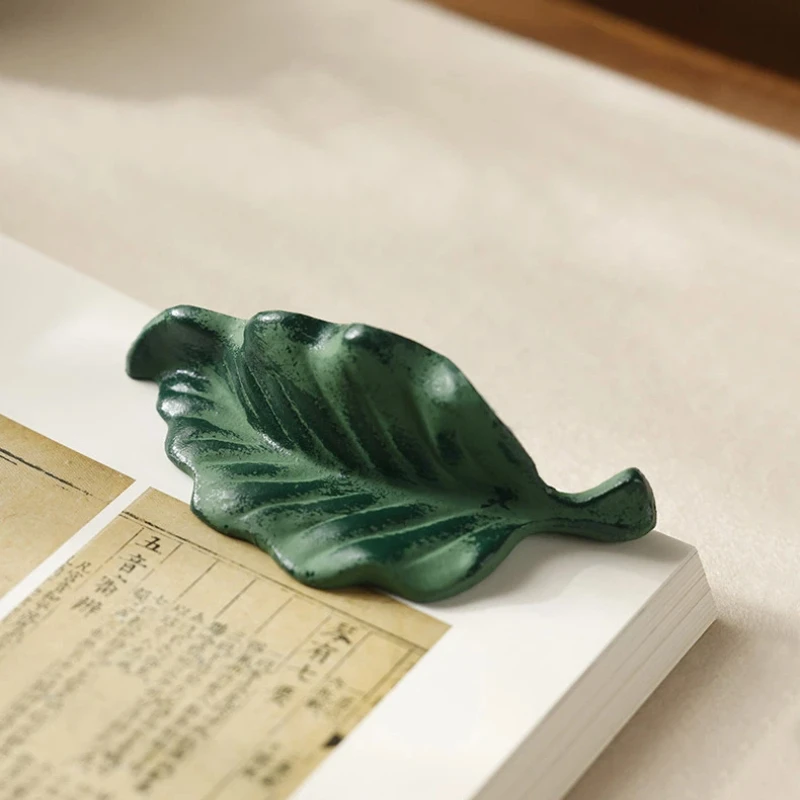 Cast Iron Paperweight Traditional Chinese Painting Paperweight Creative Metal Ornaments Brush Penholder Calligraphy Art Supplies
