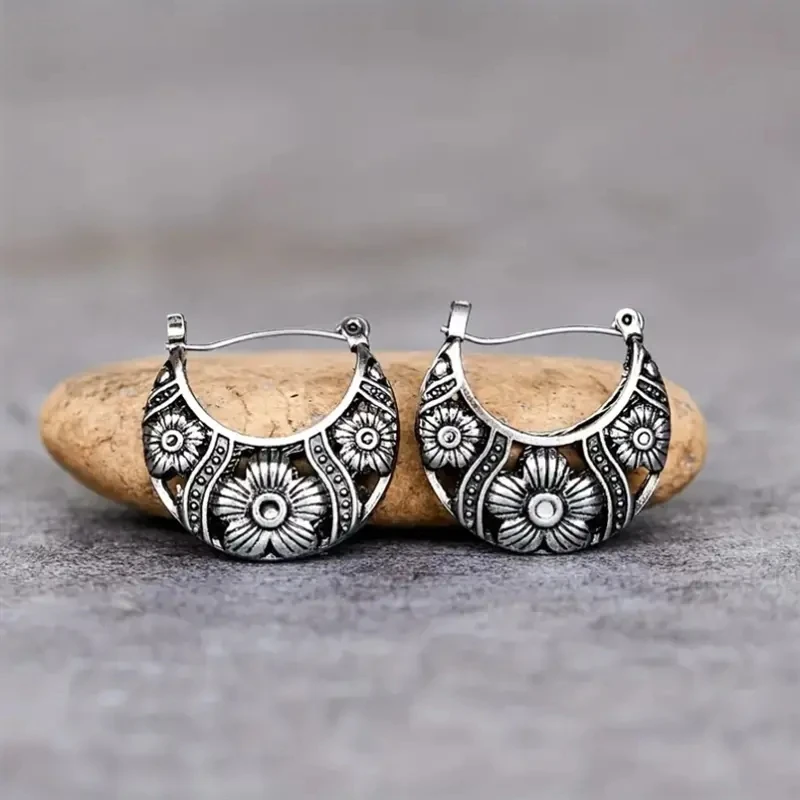 Silver Plated Hoop Earrings for Women, Silvery Flower Pattern, Retro Jewelry, Trendy, Exquisite
