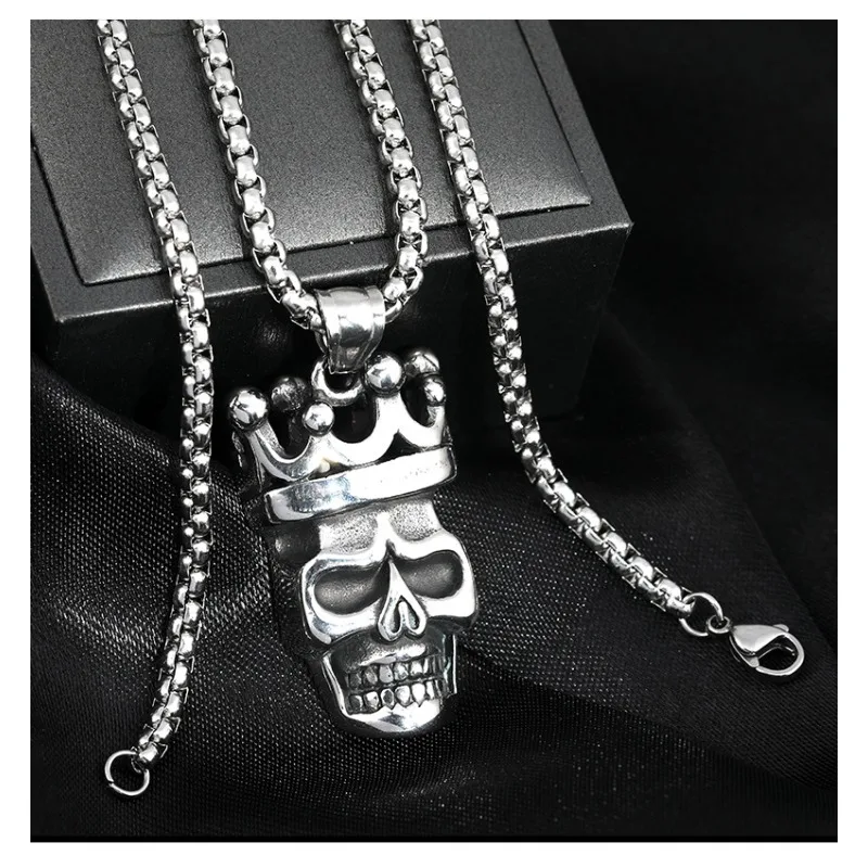

A punk-style personal hip-hop pendant necklace, a retro and fashionable trendy necklace