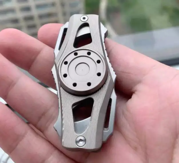 

Second-hand product EDC Shanggu fingertip gyroscope