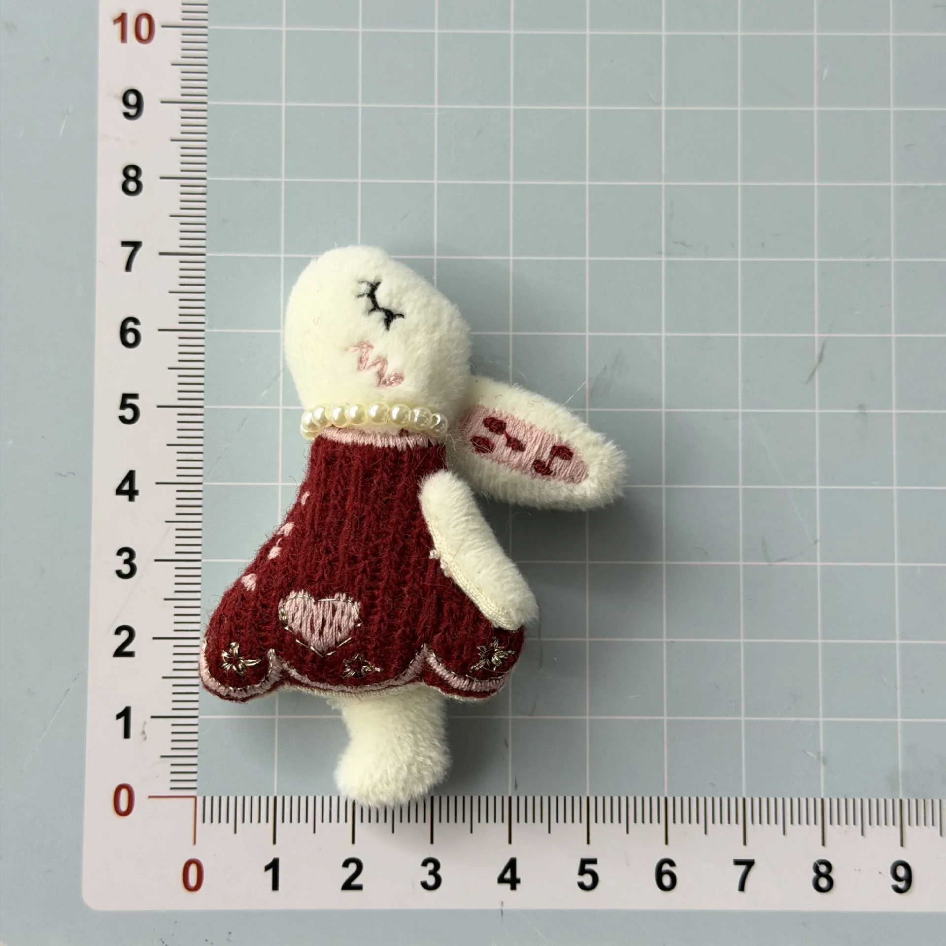 Premium Handmade Stuffed Red Rabbit Lamb Brooch Pin Fabric Cartoon for DIY Shoes Bag Hat Embellishment Lightweight Kawaii view 4