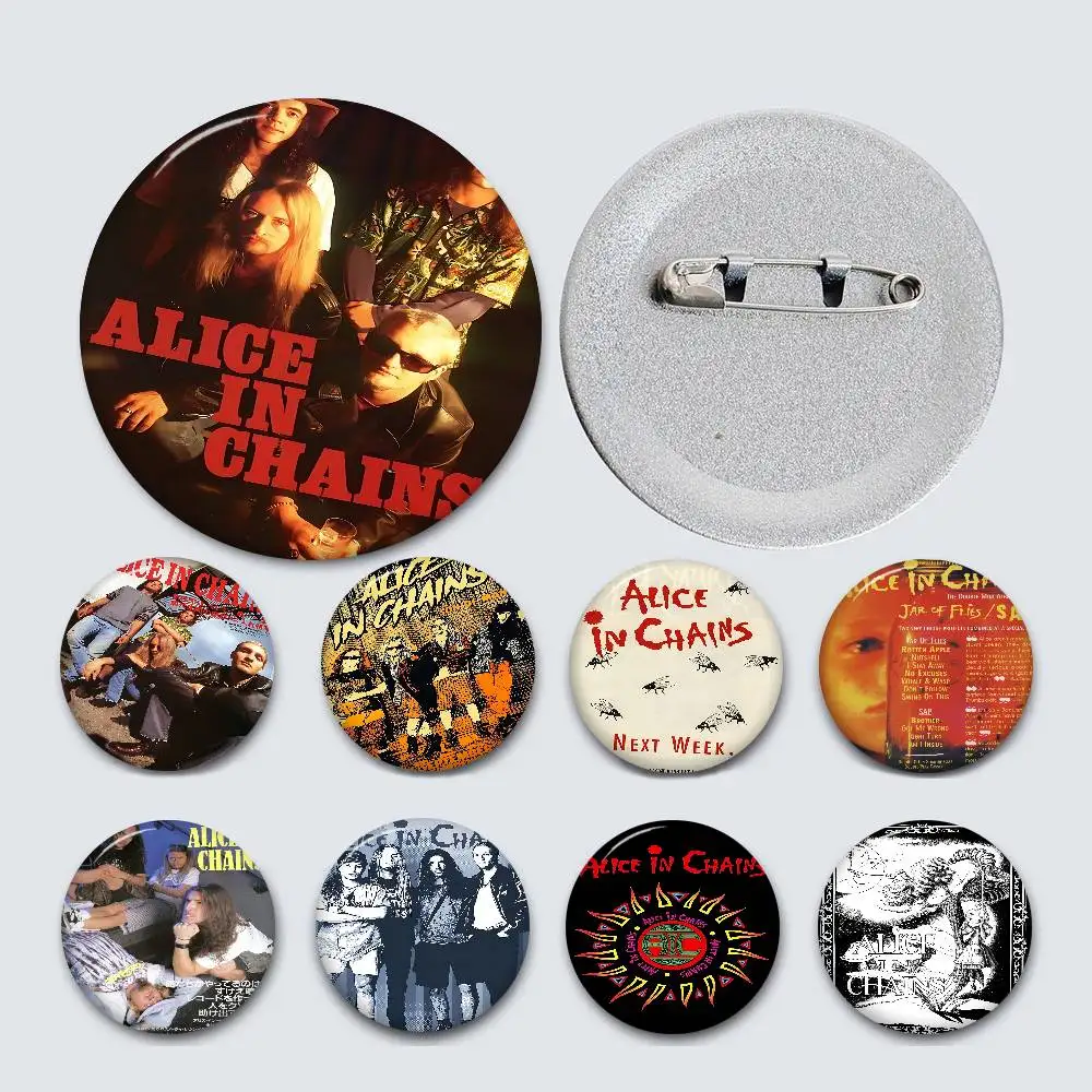 Retro-Musik Alice In Chains Anime-Broschen, niedliche Cartoon-Anstecknadel für Jacken, Jeans, Reversnadel, Geschenk-Accessoire
