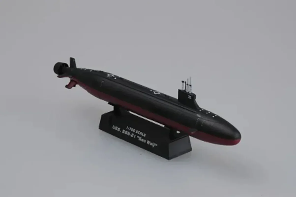 

Hobbyboss 87003 1/700 Scale USS SSN-21 Seawolf Submarine Assembly Model Building Kits for Adults Hobby Collection