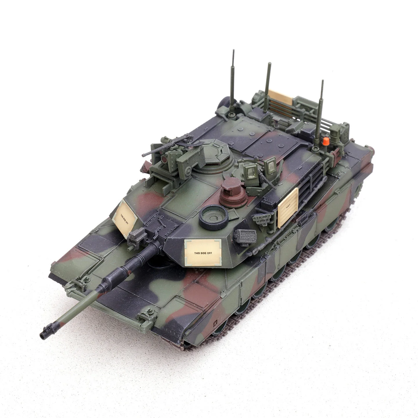 

1: 72 P12226PB M1A2 main battle tank SEP V2 (72nd Armored Regiment, 2nd Infantry Division, South Korea) static model