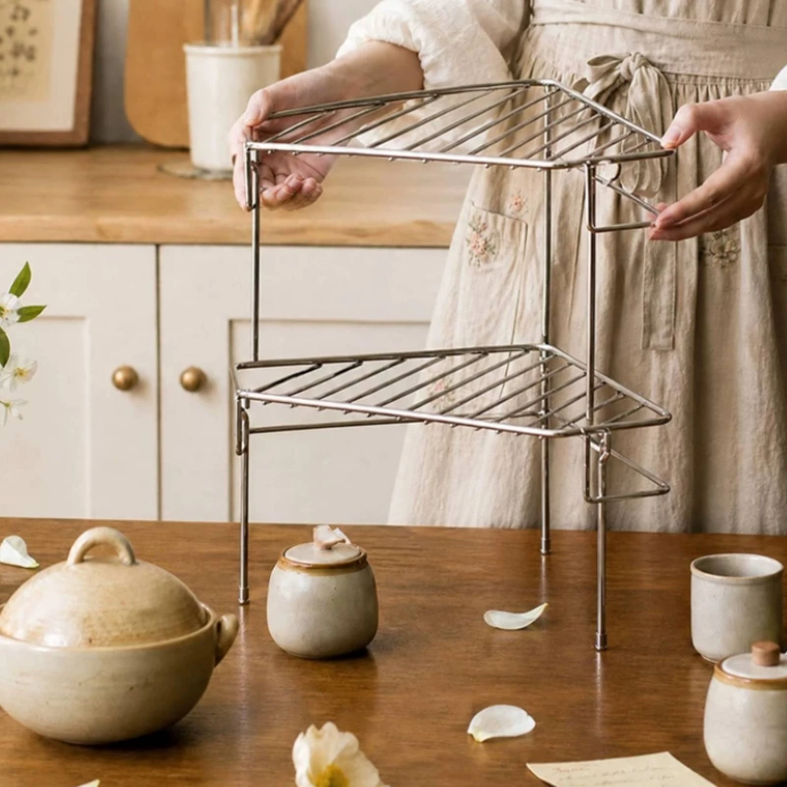 Stainless Steel Corner Kitchen Rack Compact Triangular Corner Countertop Kitchen Storage Rack Long-Lasting Corrosion-Resistant