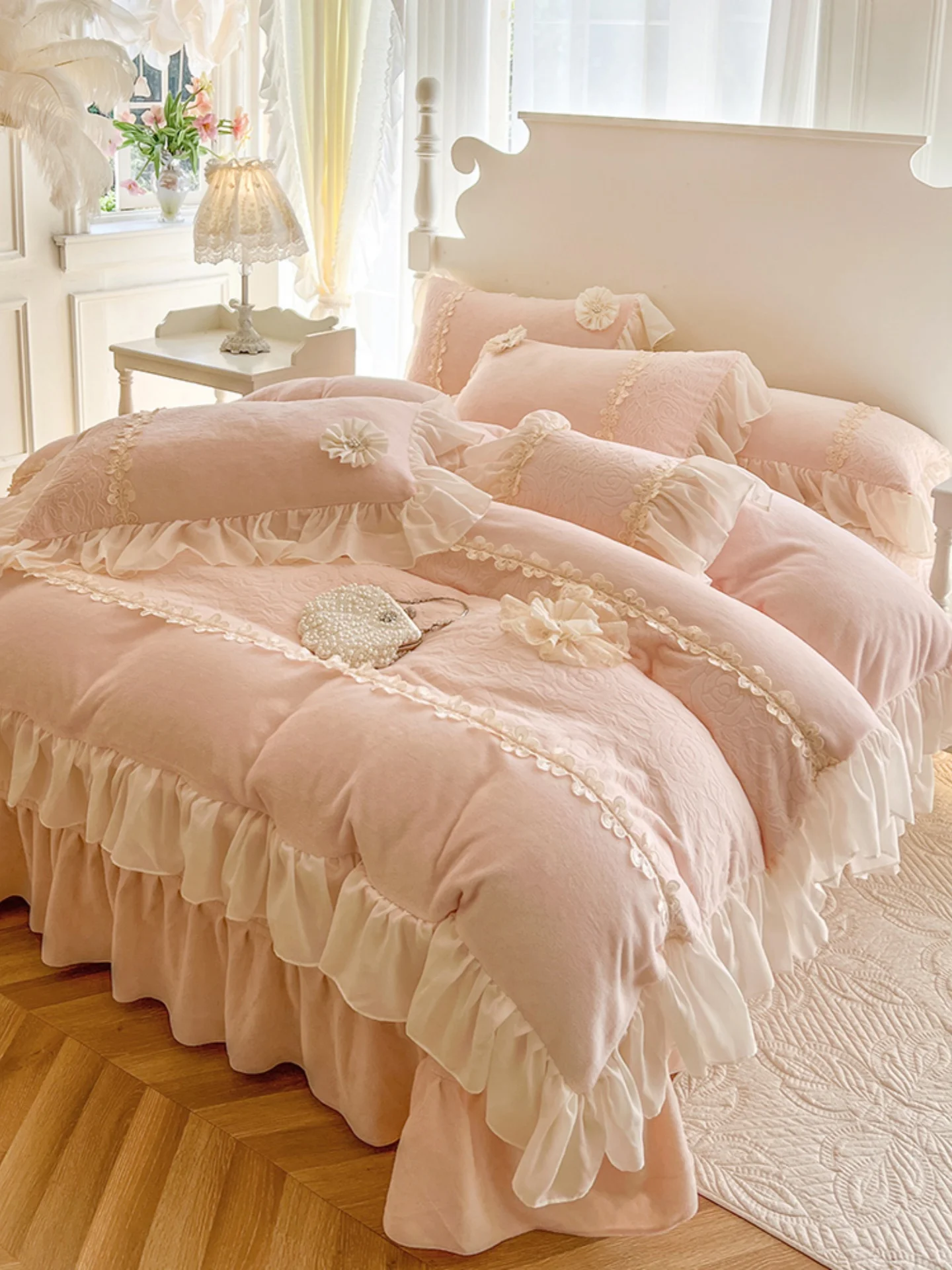 Winter Thiened Coral Fce Bedding Set Milk Velvet Lace Trim Bed Cover Sle Four-Piece eet And Duvet Cover Set