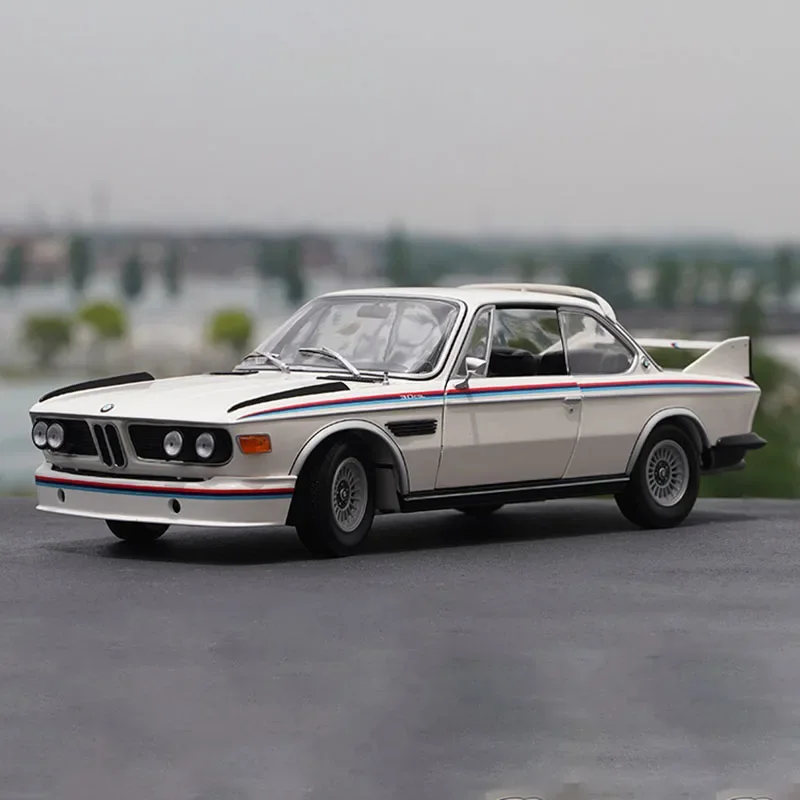 Diecast 1/18 Scale FOR BMW 3.0 CSL E9 1973-75 Sports Car Alloy Car Model Collectible Retro Decoration Scene Display Gift Toy