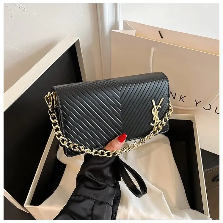 

‌2025 Glossy-Embossed Leather Crossbody Bag Women's Convertible-Strap Designer-Motif Vintage-Luxe Day-to-Night Versatile Purse‌