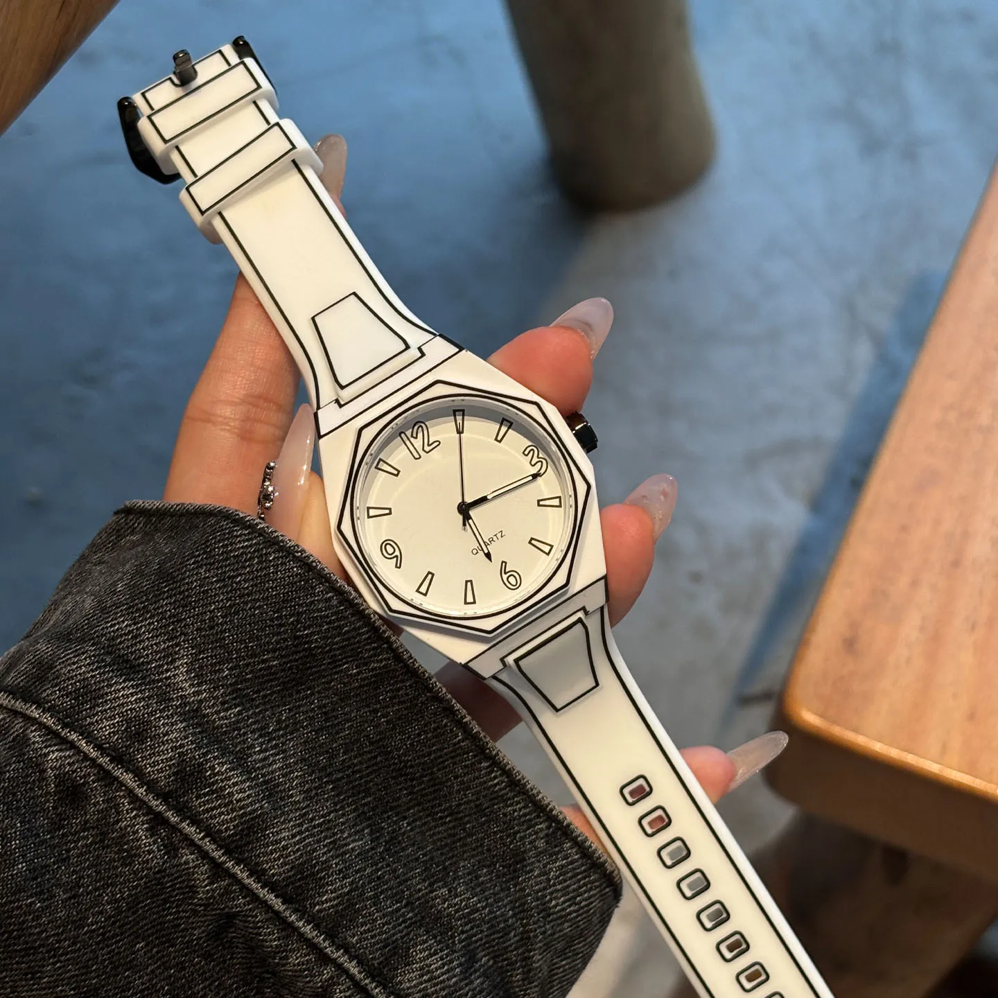 Octagonal Minimalist Quartz Wrist Watch, Black Case White Line Outline Analog Watch, Silicone Strap Casual Daily Watch For Men Women