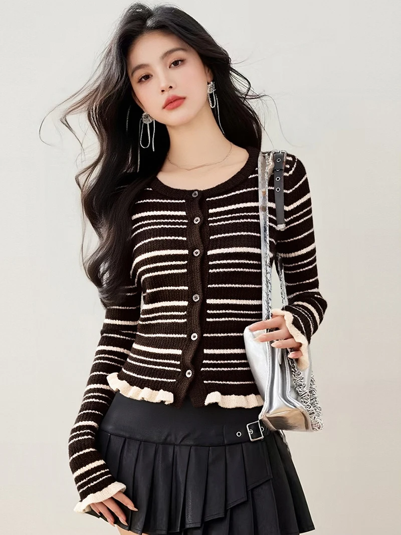 

New,European,Clothes,Fall,Winter,Sweater,Chic,Sexy,Women,Long Sleeve,Knitted,Stripe,Patchwork,Ruffles,Cardigan,Button,Tops,51004