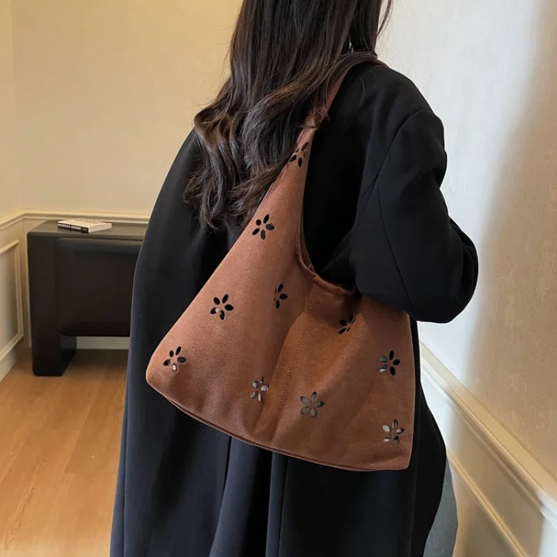 

Luxury Brand Elegant Women's Handbag - Leather Crossbody Bag Messenger Style With Famous Designer Inspiration