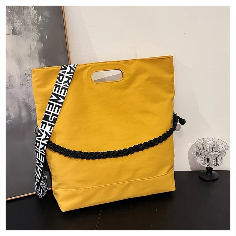 

High-End Minimalist Vintage Clutch Mini Bag Unique With Letter Logo Trendy For Leisure Women