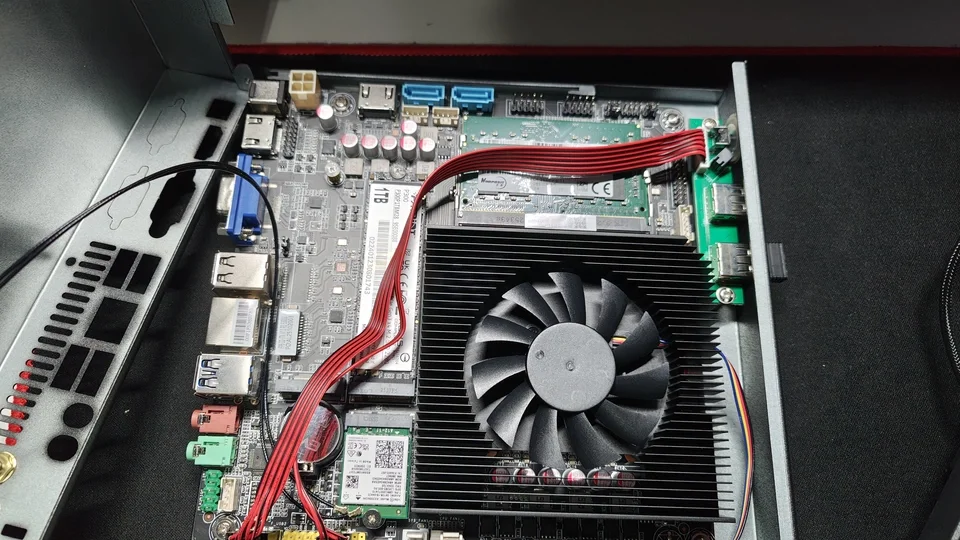 Mini ITX Embedded Motherboard, Support Ryzen 3300U 3500U 3700U Processor, Suitable for Mini Host