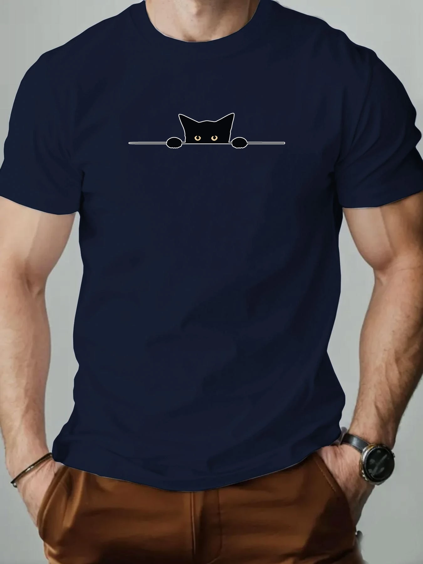Herren-T-Shirt aus Baumwolle mit O-Ausschnitt, 2025, Neuankömmling, Soft-Touch, schmale Passform, verspielt, niedlich, spähende schwarze Katze, Grafik-T-Shirt, täglich lässig