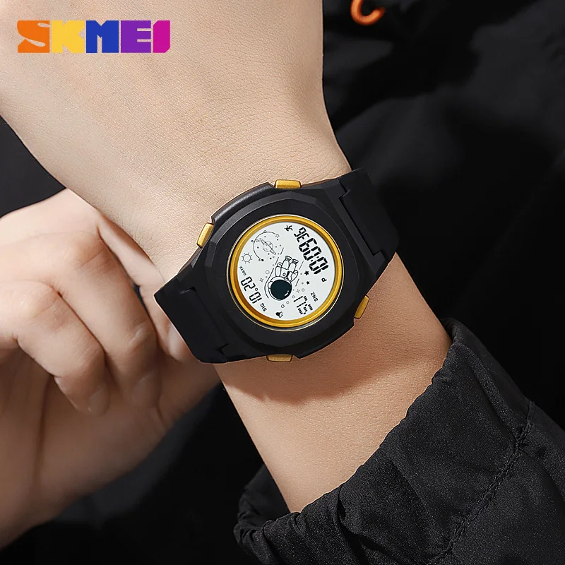 SKMEI New Creative Astronaut Dial Countdown Stopwatch Back Light Display Wristwatches For Mens 5Bar Waterproof Sports Watches