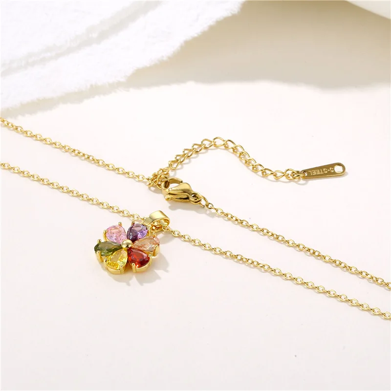 Fashion Colorful Zircon Flower Pendant Necklaces for Women Girls Stainless Steel Trendy Romantic Jewelry Accessories Gifts