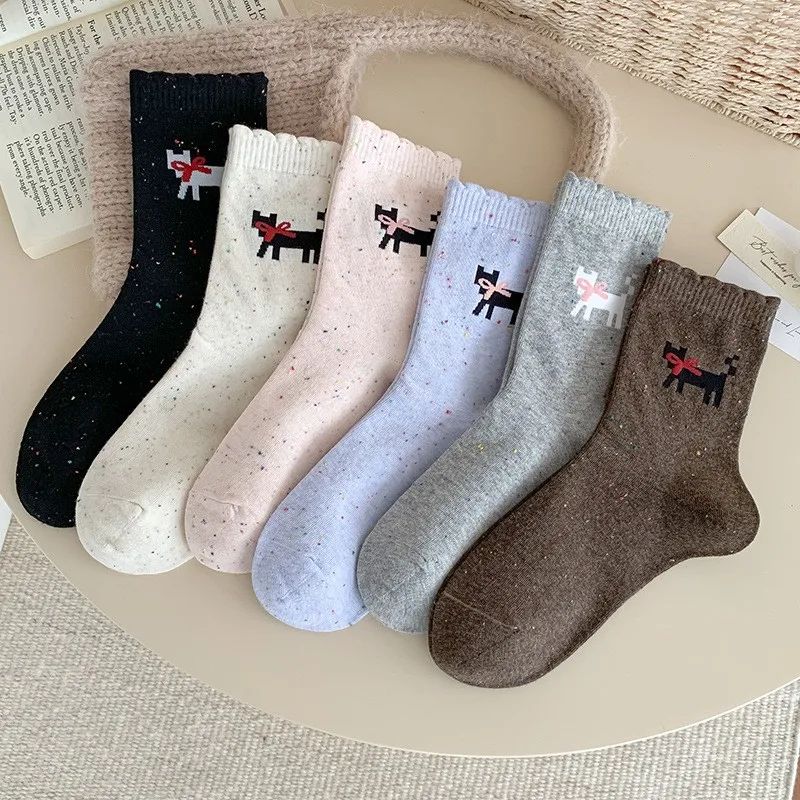 1/6 Paar schweißabsorbierende, geruchsdichte Mittelrohrsocken aus reiner Baumwolle für Damen, niedliche Cartoon-einfache Freizeitsocken für Herbst und Winter