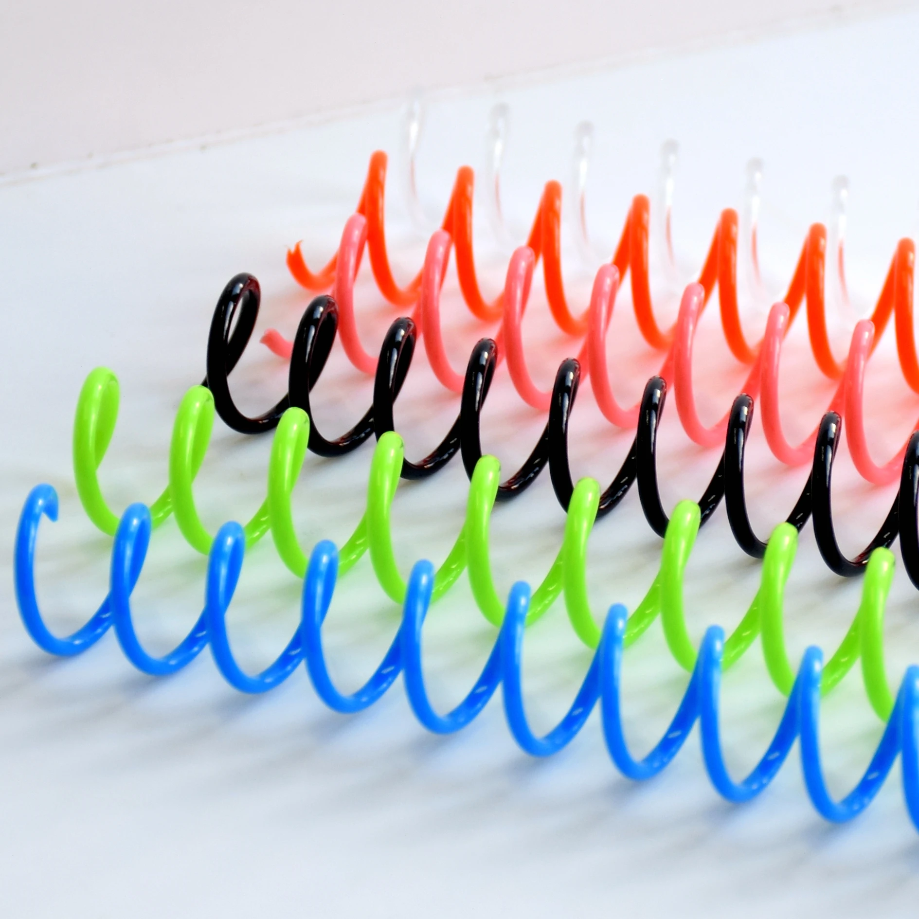 5/10 szt. ReadStar 30 pierścieni o dużej pojemności, plastikowe spirale do bindowania, rozstaw 9,5 mm, długość 16 mm-40 mm, pierścienie do samodzielnego bindowania książek, segregatory do książek — zdjęcie produktu 3