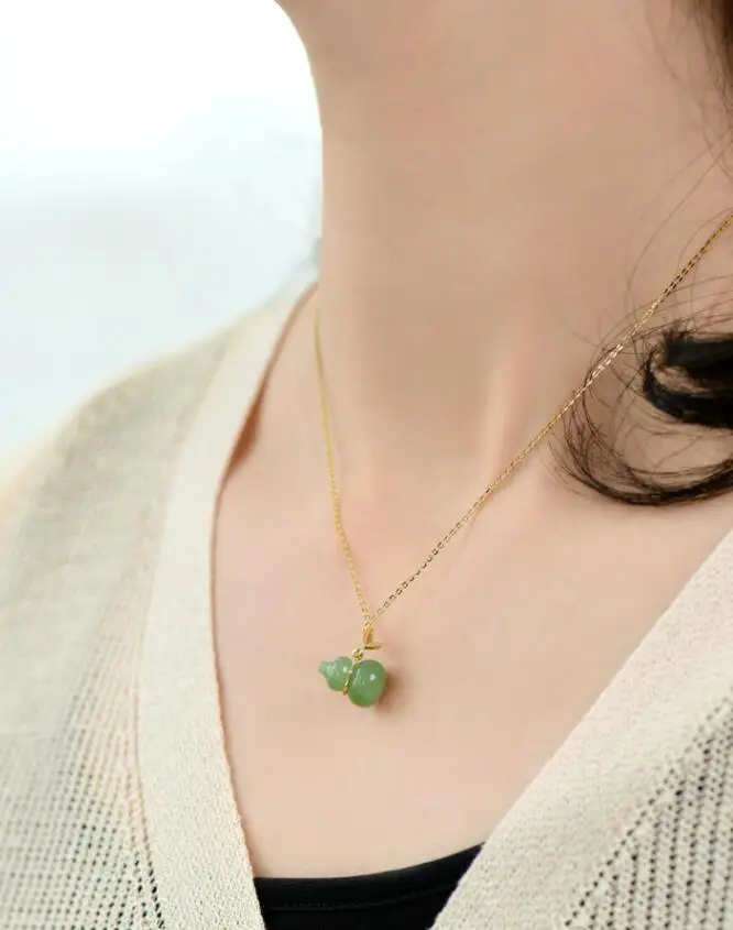 

Jasper Gourd Fashion Short Necklace Women's Clavicle Chain Girlfriend Birthday Gift Pendant