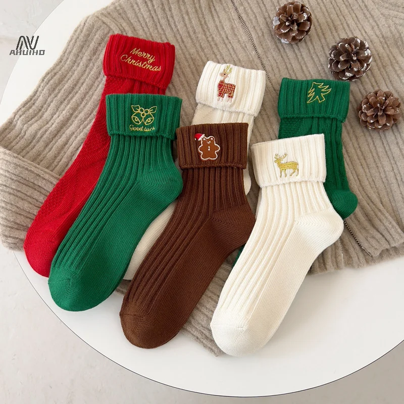 1Pair Fashion Christmas Women Socks Autumn Winter Warm Socks Cute Mid-tube Socks Cartoon Kawaii Embroidery Cotton Socks Gifts