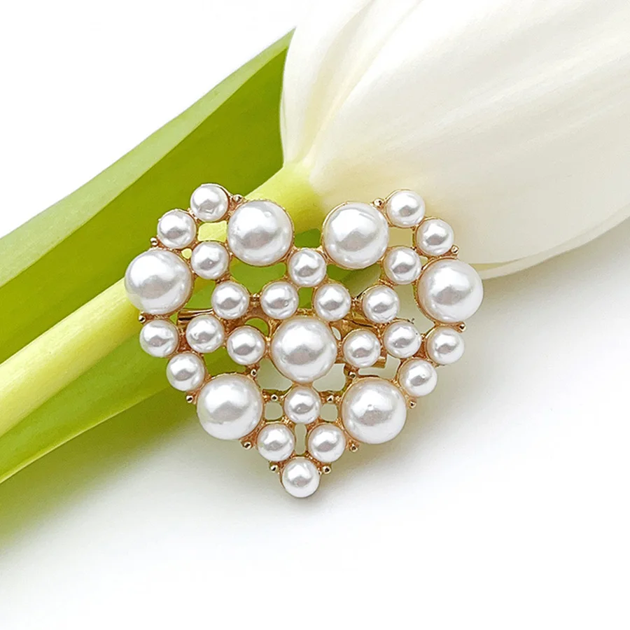 New Spring Summer Multiple Styles Pearl Rhinestone Dragonfly Wreath Brooch Women Coat Sweater Anti Fall Clothes Pin Decoration