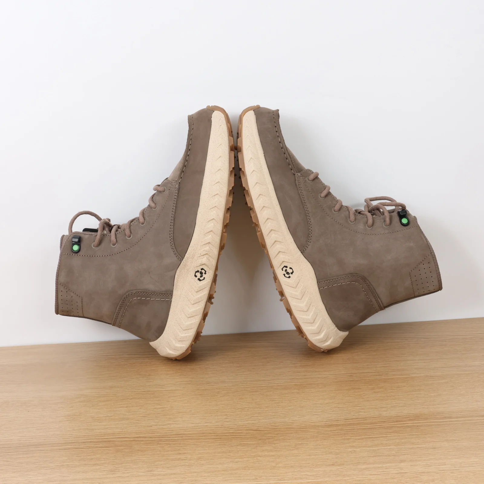 

Mens Leather Hiking Shoes Outdoor Casual Cross-country Hiking Sneakers Breathable Anti-skid Wear-resistant Sneakers