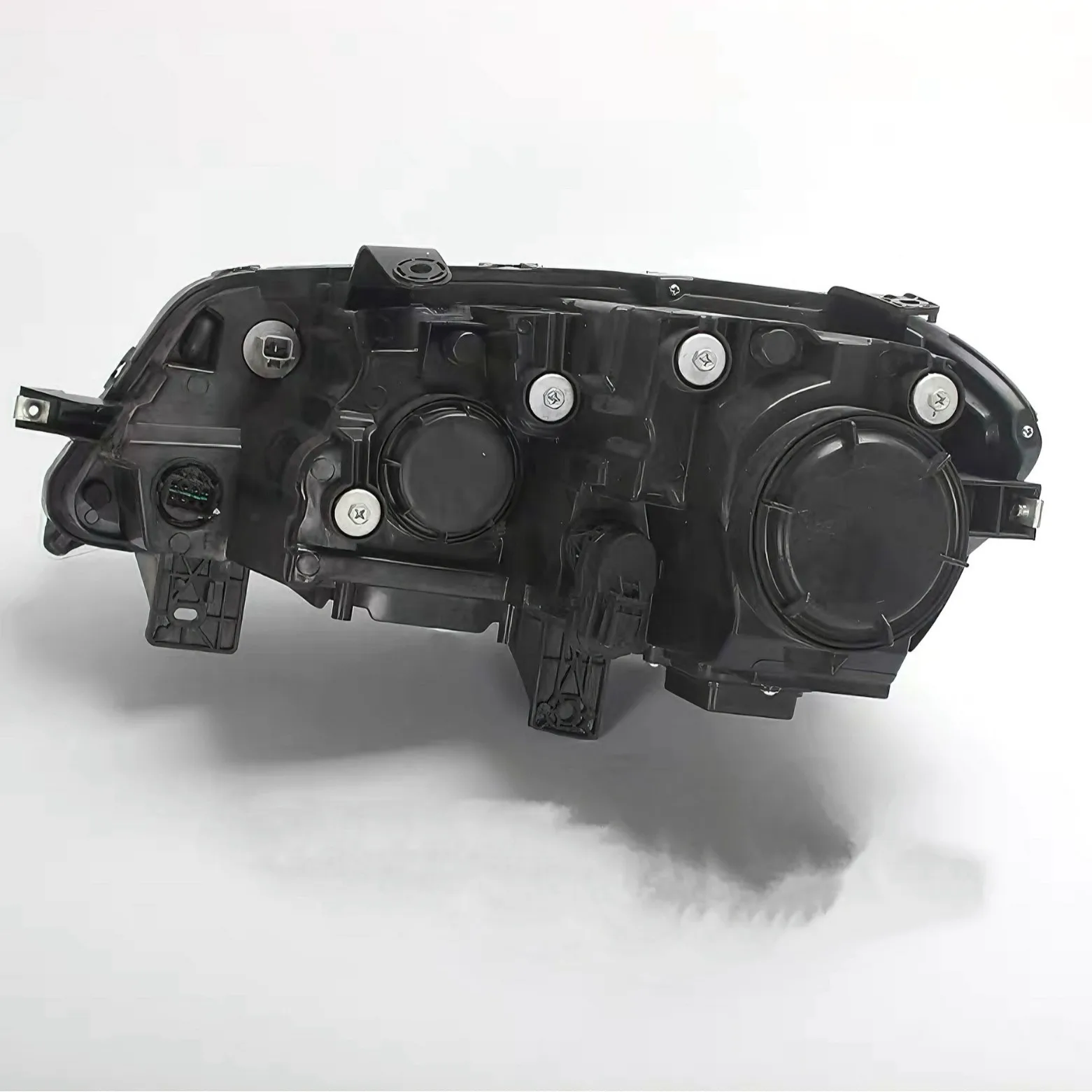 Suitable for the front headlight assembly of the Great Wall Tengyi C50, 2014-2016 models. Front lighting of the headlights