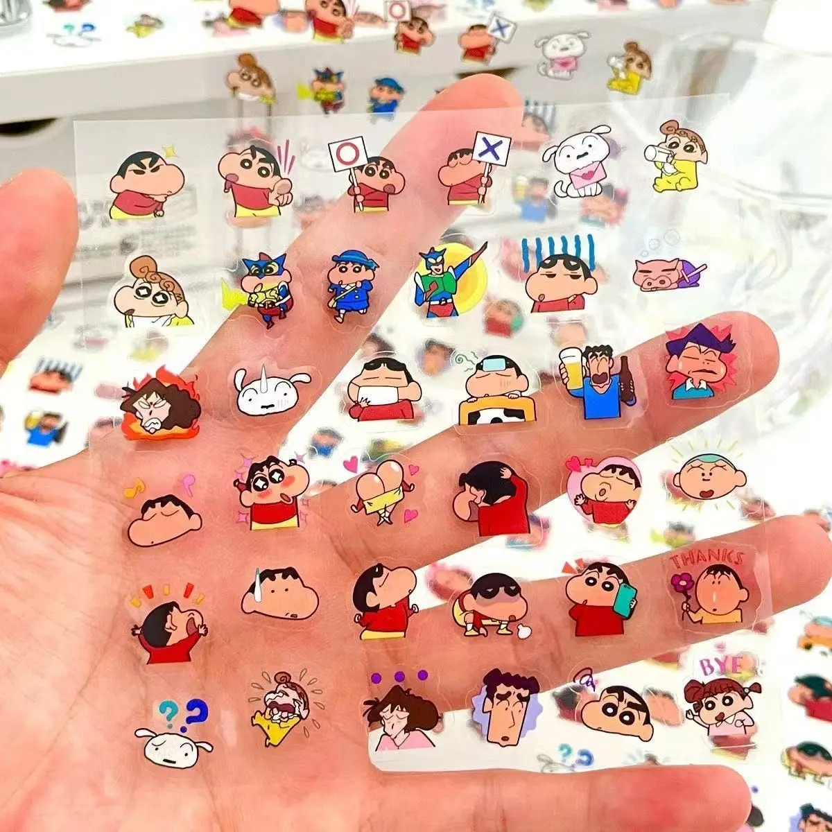 Crayon Shin-chan Klare DIY-Aufkleber, Niedliche Cartoon-Aufkleber im Ins-Stil, Hochästhetische Wasserdichte Kuku-Karten-Dekor-Aufkleber