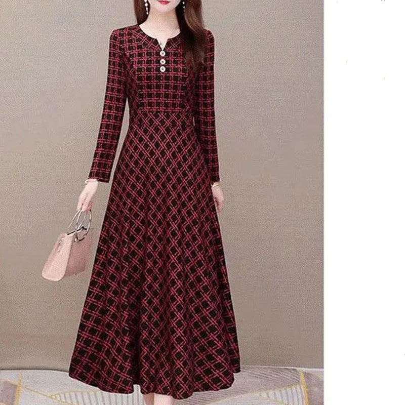 2023 Women New Spring and Autumn Fashion Plaid Covers Her Belly Temperament Slim Fit Knee Length Large Swing Dress