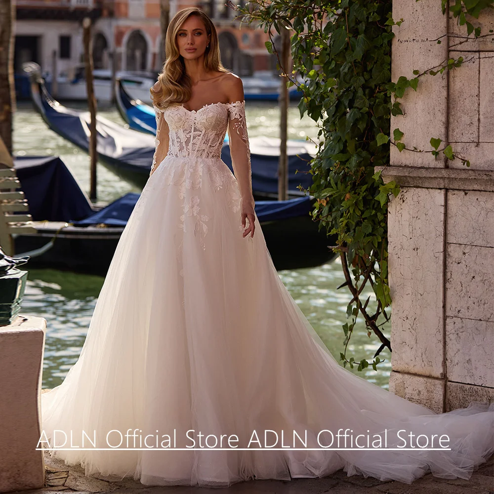 Charmantes Hochzeitskleid, maßgeschneidert, lange Ärmel, V-Ausschnitt, Applikation, Tüll, A-Linie, Sweep-Zug, Brautkleid für die Braut, Robe Mariee