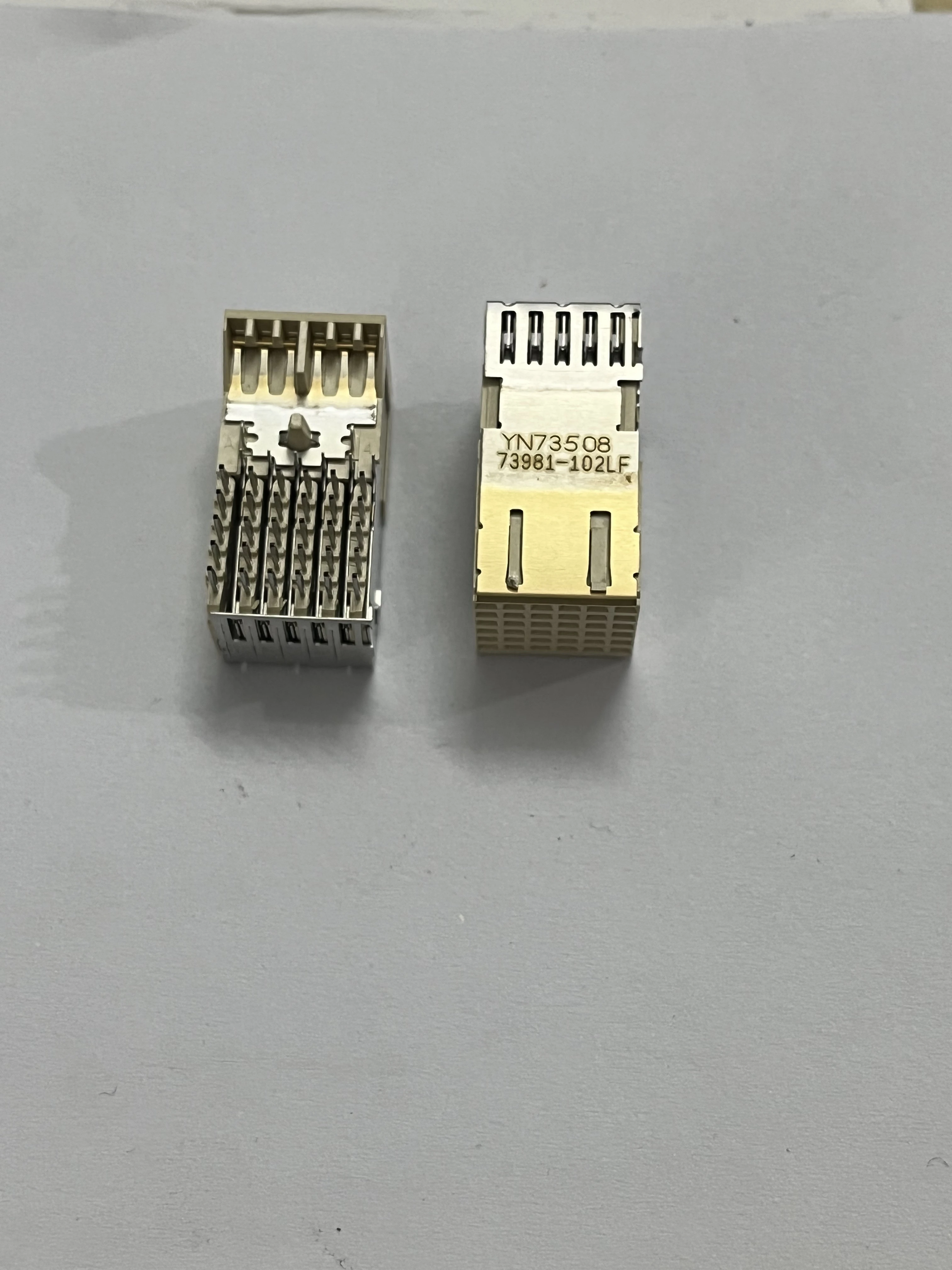 

1pcs 73981-102LF 73981 Gold plated socket Brand new original