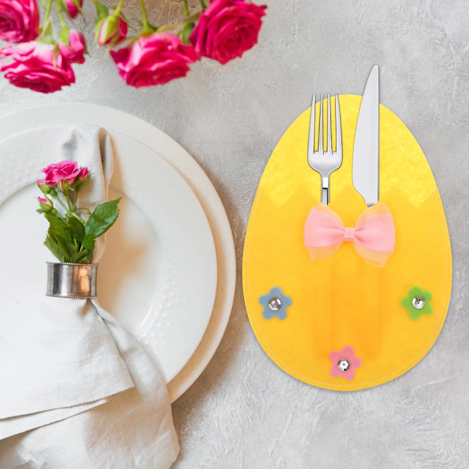

4 Pcs Easter Egg Cutlery Bag Holder Set Cartoon Tableware Covers Kitchen Dining Decorations Felt Cloth
