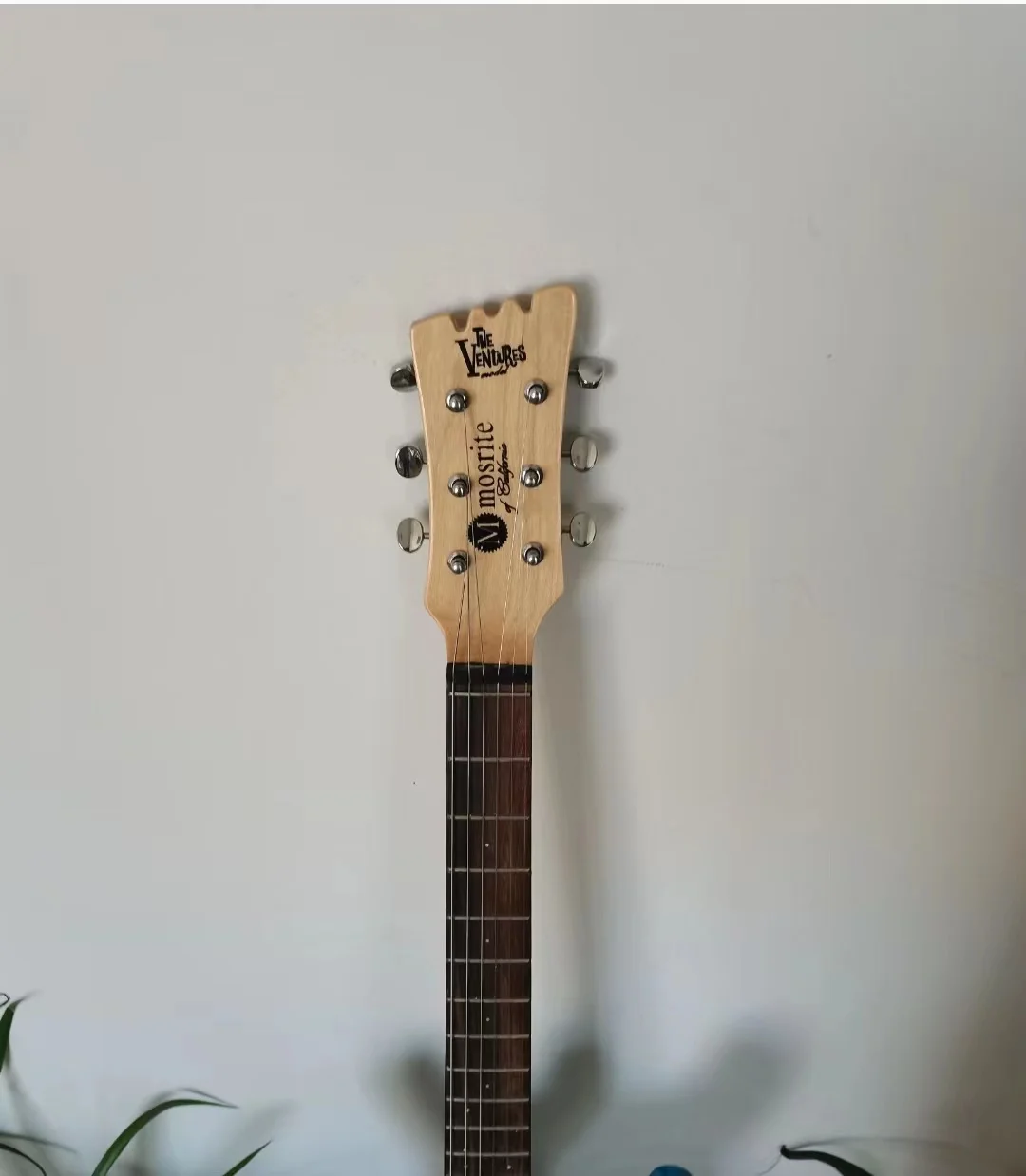 

Guitar neck