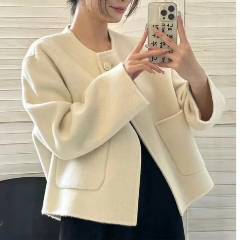 

Короткое шерстяное пальто для женщин, осенне-зимнее, новая модель, корейский стиль, элегантный фасон, модный прямой крой, полиэстер.