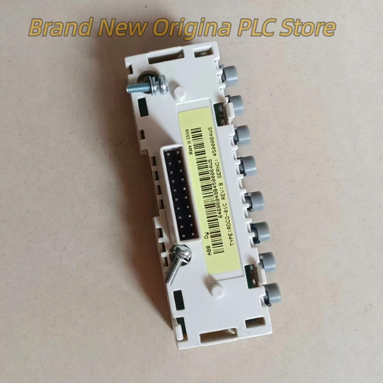 

RDCU-02C 64607901 RDCU-12C 3AUA0000036521 Коммуникационный модуль 100% НОВЫЙ