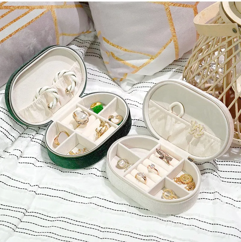 Mini Flannel Oval Jewelry Box, Portable Travel Storage Organizer for Rings Necklaces Earrings, Soft Gift Case for Women