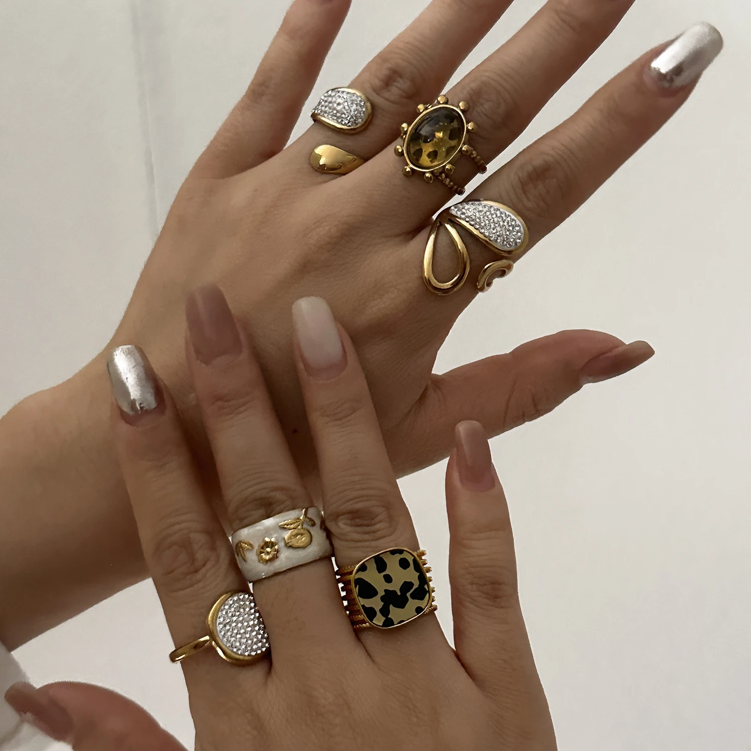 Minimalistische vergoldete Edelstahlringe für Damen und Herren, Vintage-Leopardenmuster, geometrische Ringe, Statement-wasserfester Schmuck – Detail 2