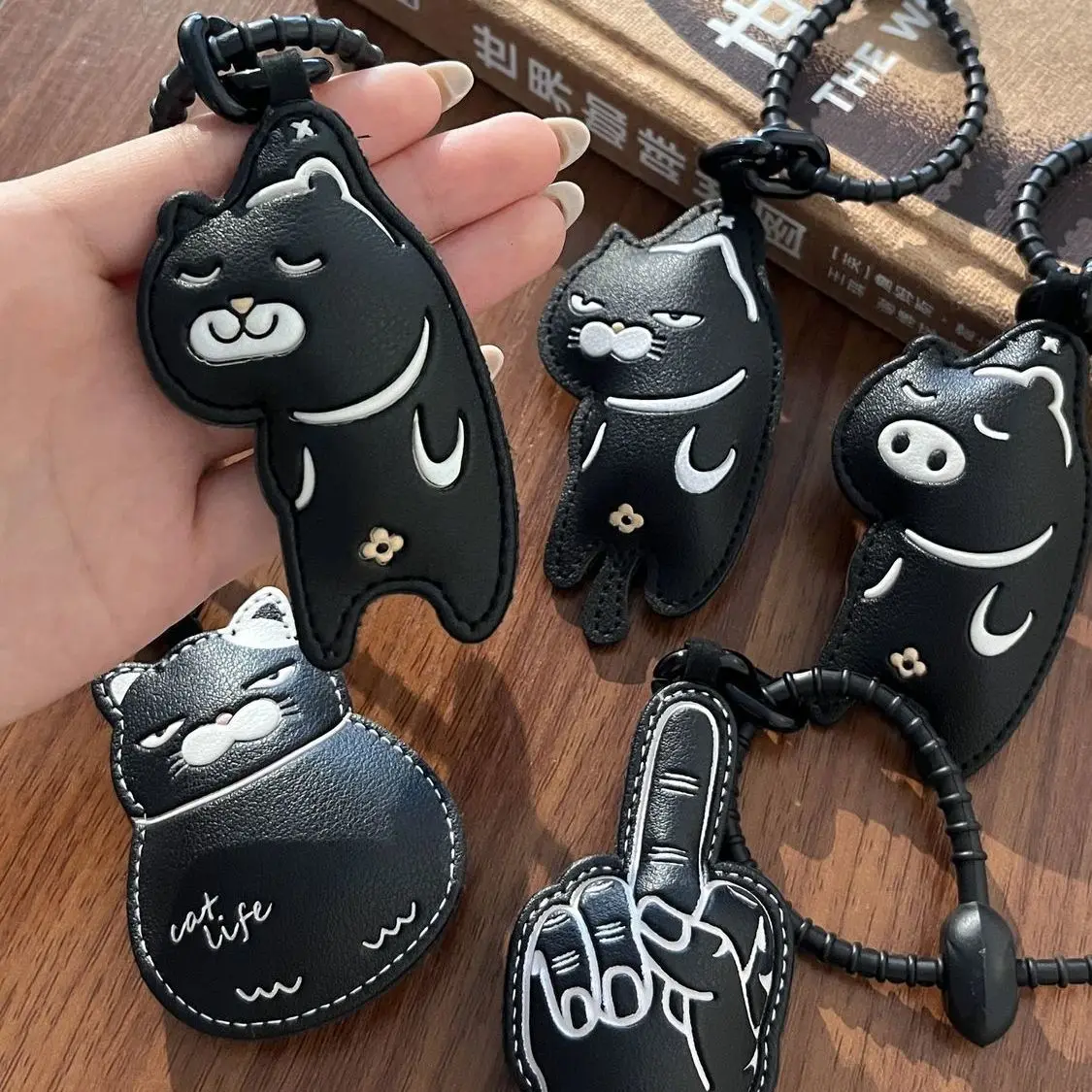 Trendy PU Leather Bear Cat Pig Keychains Black Animal Shape Keyring Backpack Pendant Friend Gifts Accessories Jewelry