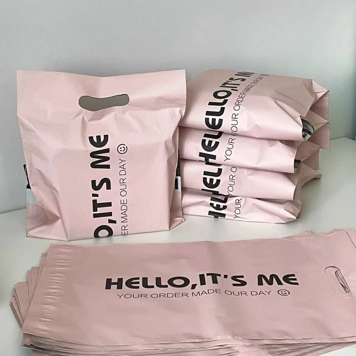 

50PCS Pink Poly Mailers with Handle, Self-Seal Shipping Envelopes, Thick & Tear-Resistant Courier Bags