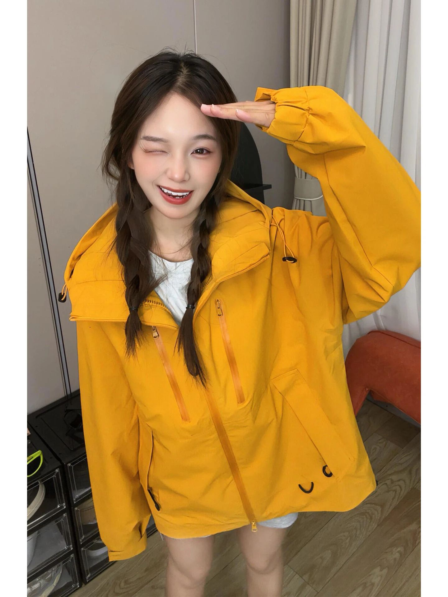 

Желтая мягкая куртка для активного отдыха, спортивная одежда для скалолазания, с капюшоном, в стиле джей-т, из полиэфирного волокна, с длинными рукавами