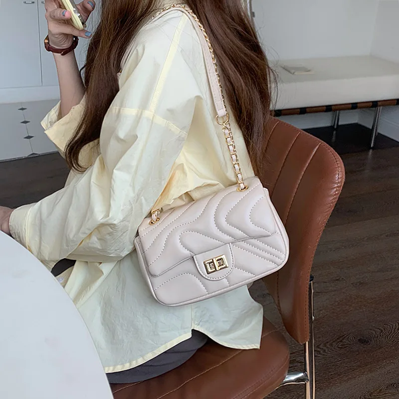 2024 Spring/Summer Trendy New Chain Bag Exquisite Texture Small Bag Women's Fashion Versatile Crossbody Bag