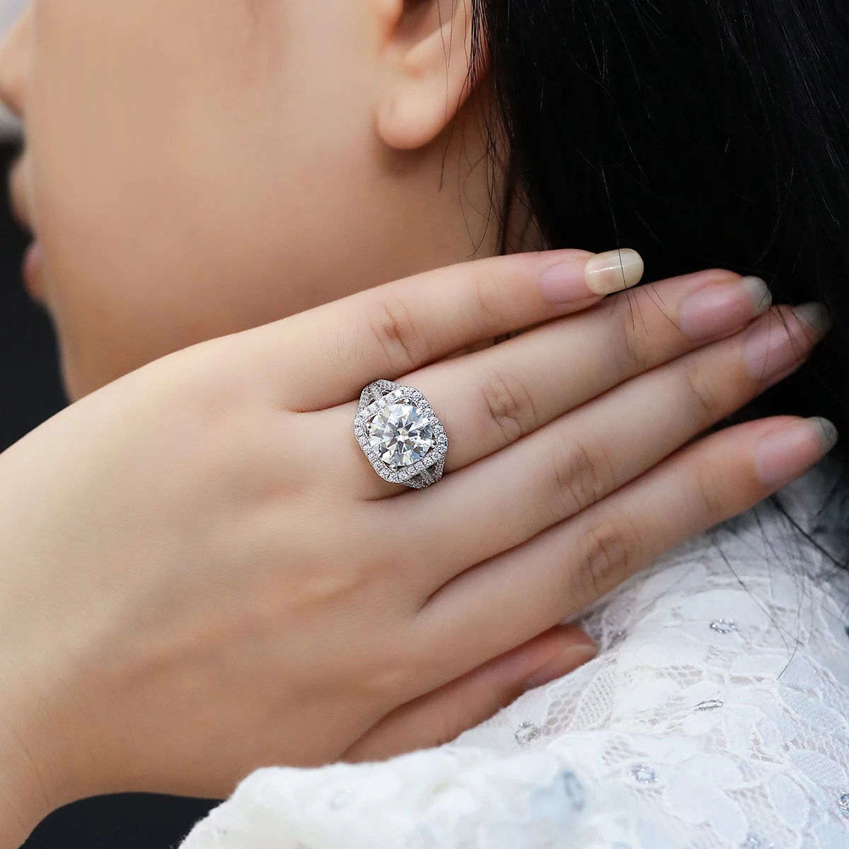 

Классическое квадратное женское кольцо S925 с посеребренным белым золотом и муассанитом, цвет 5,0 карата D, роскошный и атмосферный стиль, свадебная вечеринка