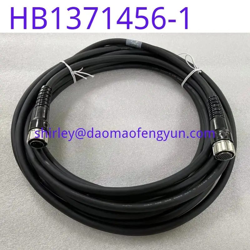 Brand New Original Yaskawa Robot YRC1000 Robot Teaching Device Cable HB1371456-1 Cable 8m