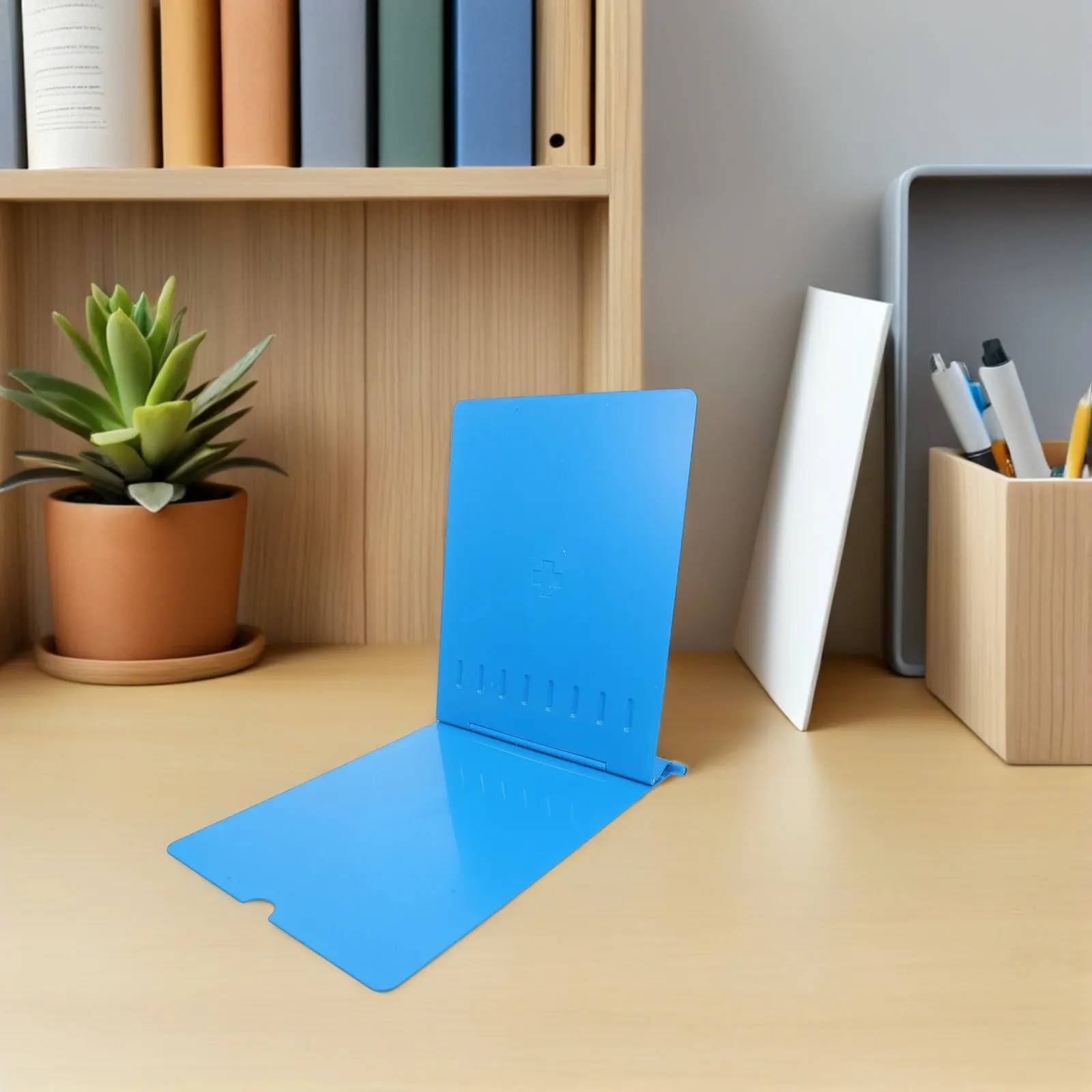 

Пластиковый планшет-клипборд синего цвета с защитной крышкой, вместительный держатель для бумаг, документов и листов для врачей и медсестер