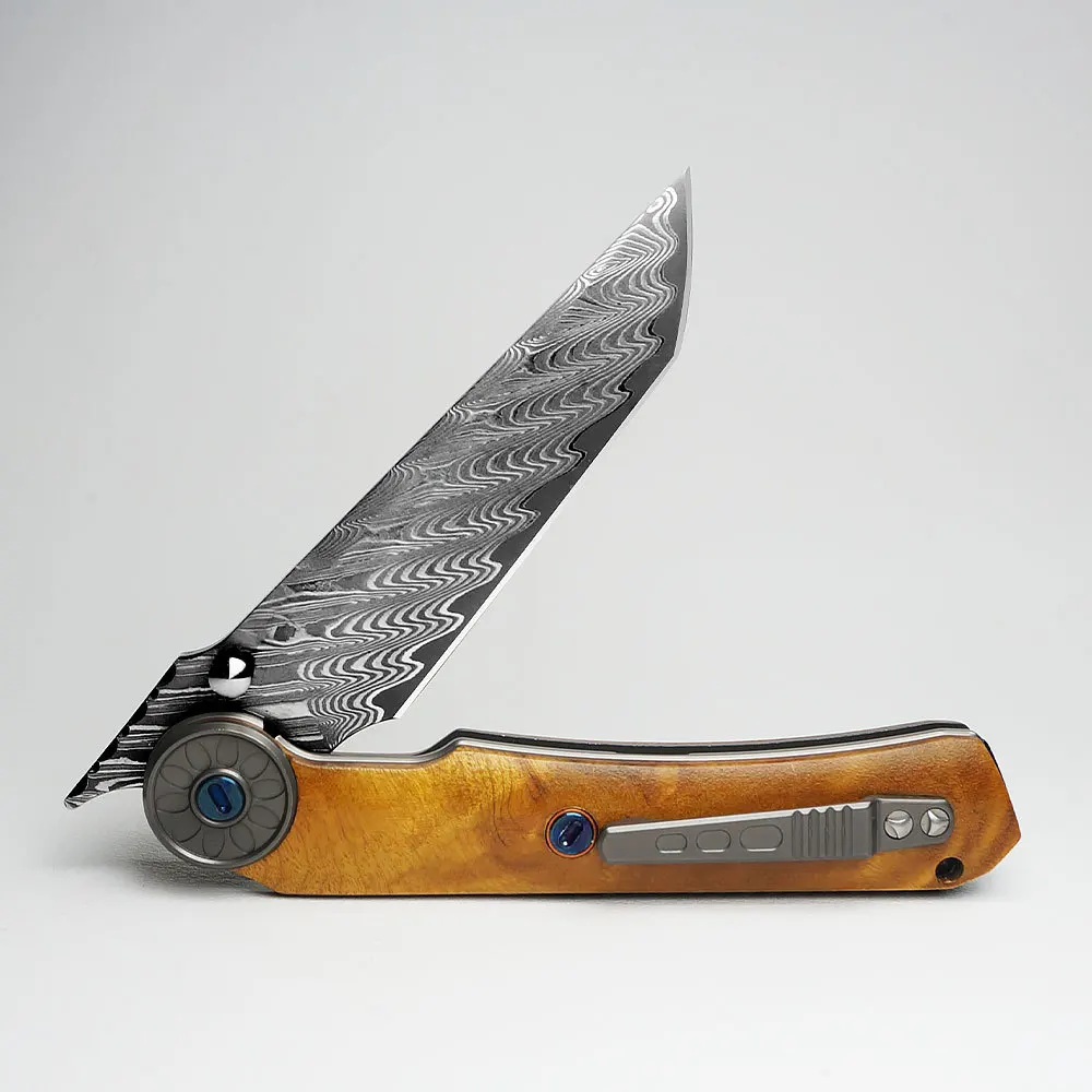 Outdoor VG10 core Damascus steel gold camphor wood handle folding knife jungle survival camping self-defense portable tool