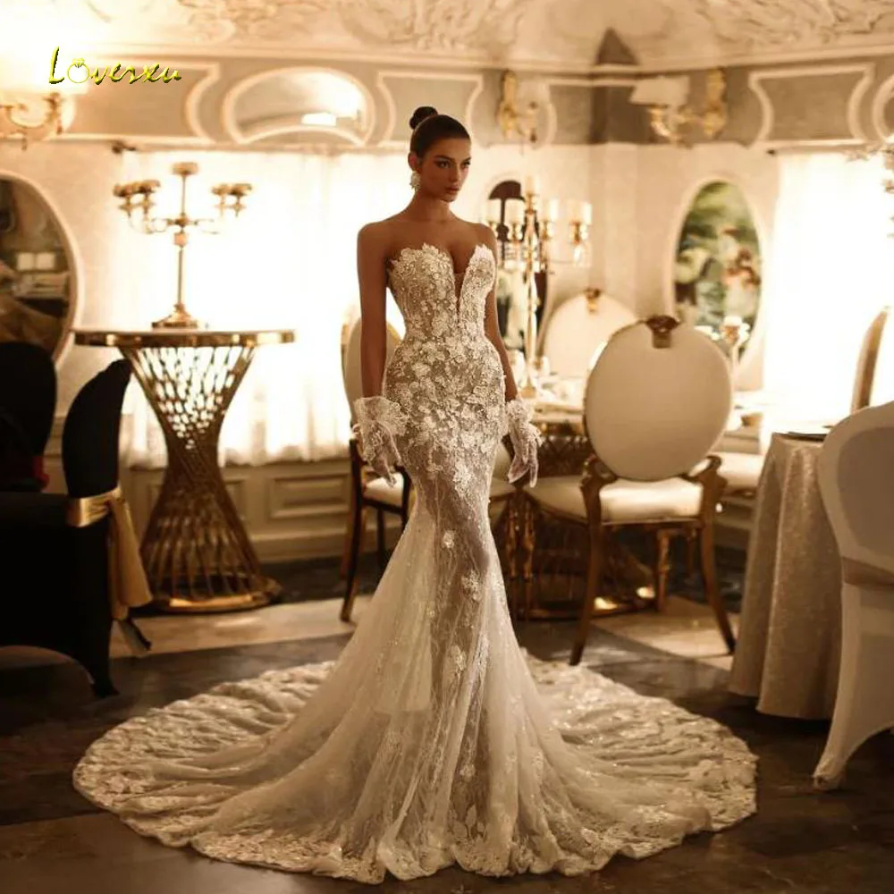 

Loverxu Mermaid Sexy Wedding Dresses Strapless Vestido De Novia Lace Embroidery 3D Flowers Vintage Custom Made Bridal Gowns