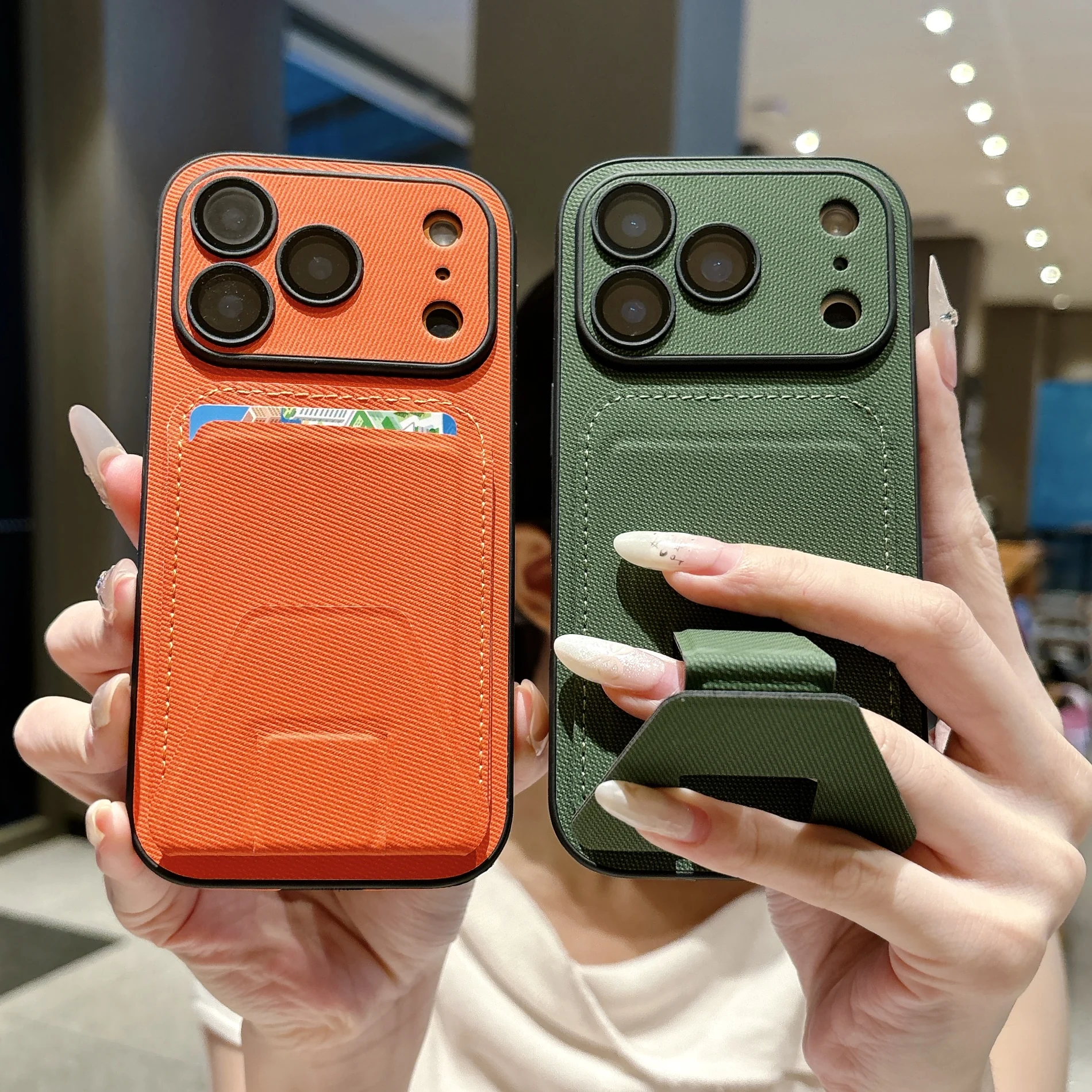 Neue Tech-Stoff-Handyhülle mit Kartenfach & verstecktem Ständer, matter Linsenschutz aus Glas für iPhone 17 16 15 14 Plus 13 Pro Max